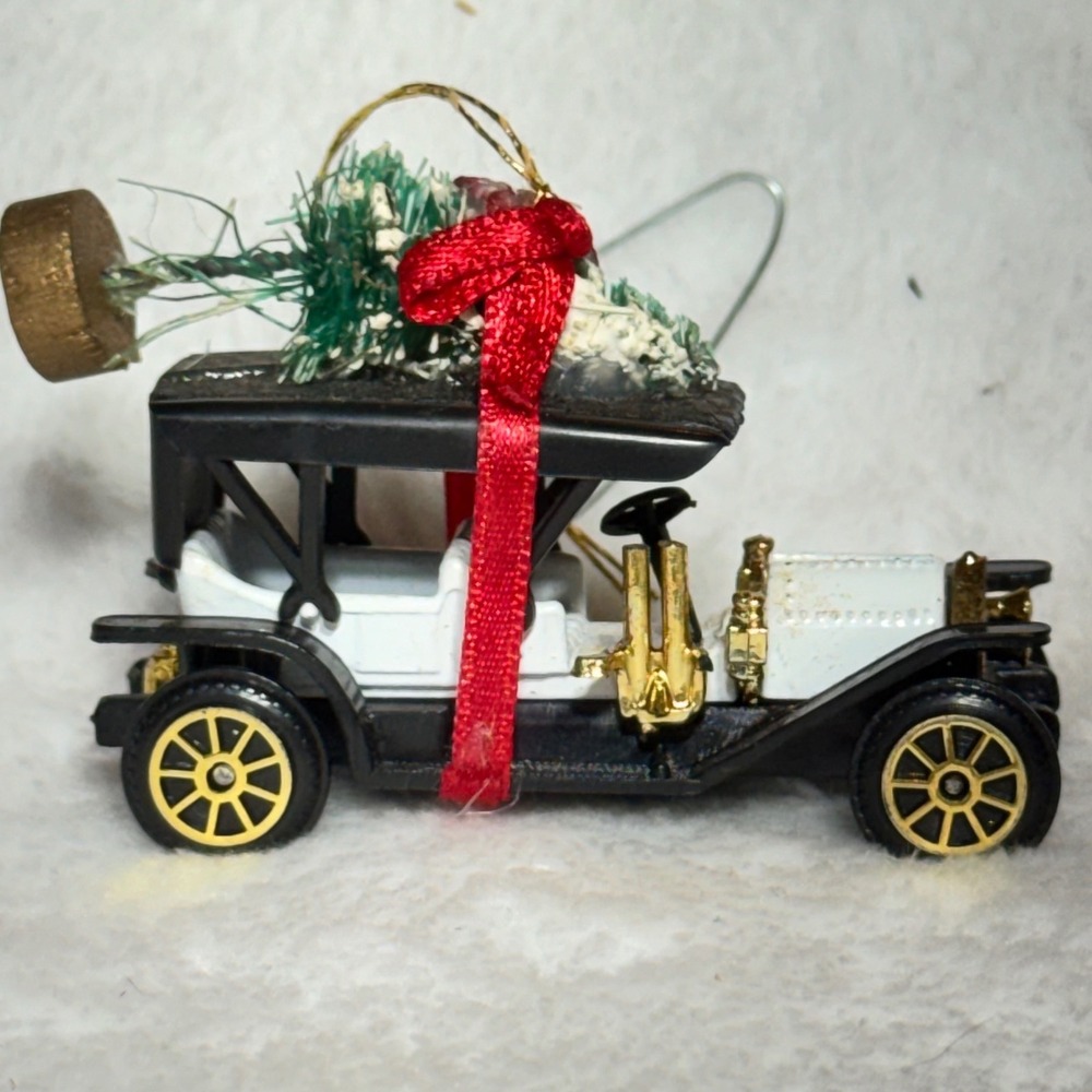 Vintage Model T Car Christmas Ornament Bottle Brush Tree Black White